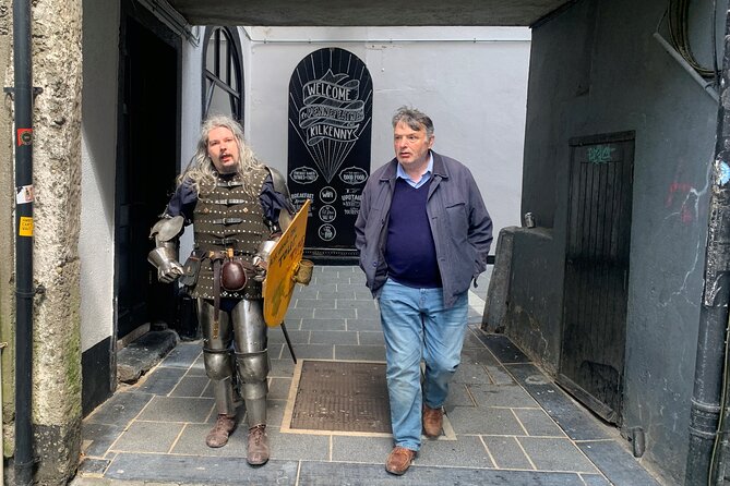 Knight For Hire Tour - How much walking and time should you expect?