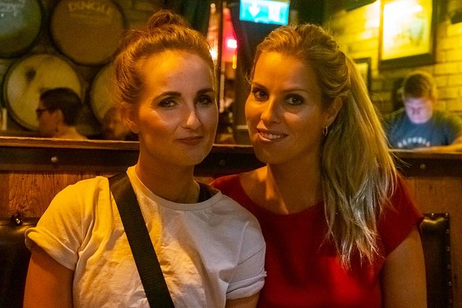 Premium Whiskey and Food Tasting in Dublin - Walking from Nassau Street to Temple Bar