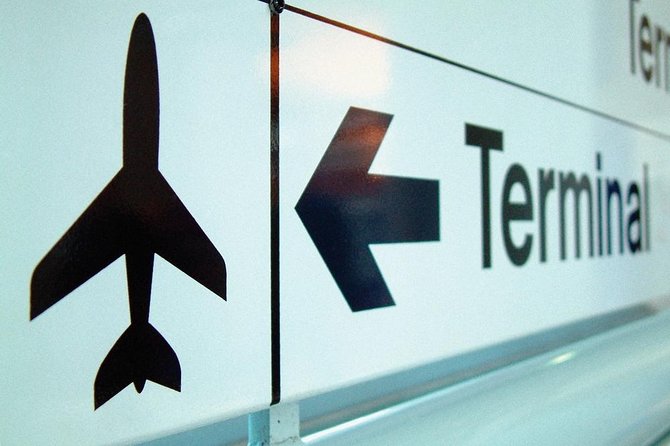 Private Dublin Arrival Transfer - Airport to Hotel / Accommodation - Leaving Dublin Airport without the taxi hunt