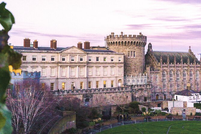 Private Dublin Day Tour - Howth finishes with cliffs, seafood, and Dublin Bay