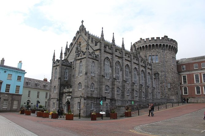 PRIVATE Dublin Kickstart Tour With a Local PRIVATE Guide - A fast start on Suffolk Street