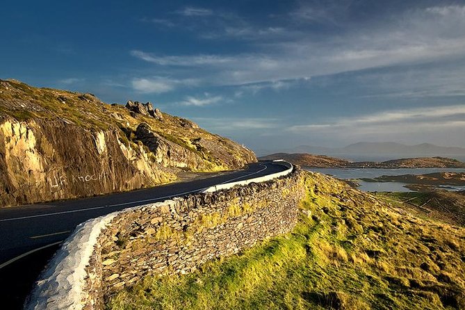 Private Tour of Dingle Peninsula from Killarney - Dunbeg Fort and the edge of the peninsula