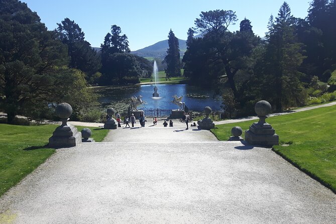 Private Tour of Glendalough and Powerscourt Gardens, (1-7 ppl) - A guide who makes the road time count