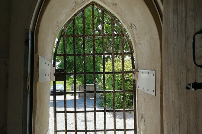 Private visit in an Irish Castle Home - The O’Maddens and five centuries of local power