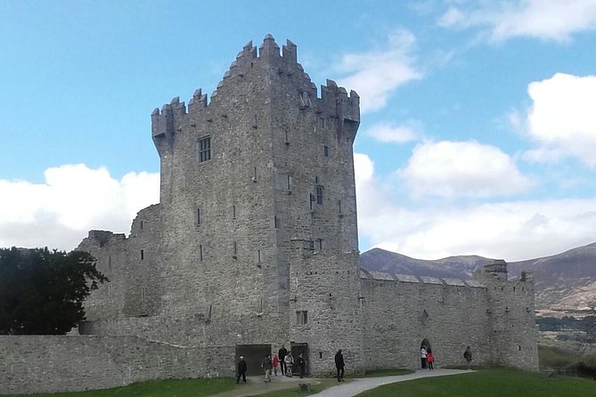 Ring of Kerry & Skellig Ring - Private Tour - Cahergall Fort and its dry-stone walls