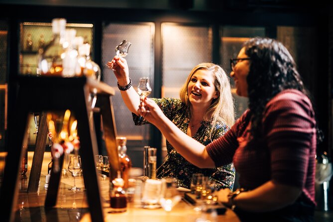 Roe & Co Distillery Experiences - A close look at the cocktail lesson