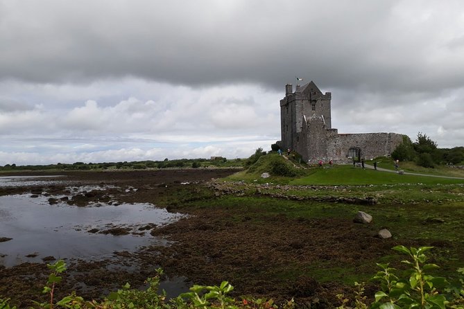 Scogliere di moher e Galway in italiano - Dunguaire Castle, una sosta solo panoramica