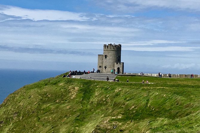 Scogliere di moher e Galway in italiano - Le Scogliere di Moher, due ore sul bordo dell’Atlantico
