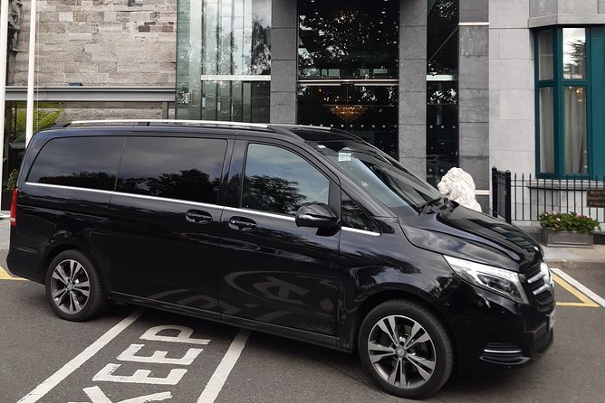 Sean's Bar, Athlone Castle and Clonmacnoise Monastery - What the chauffeur service does well
