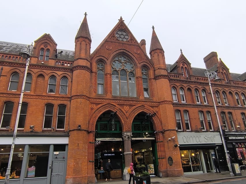Secret and unusual Dublin: guided walking tour - Starting at the O’Connell Monument