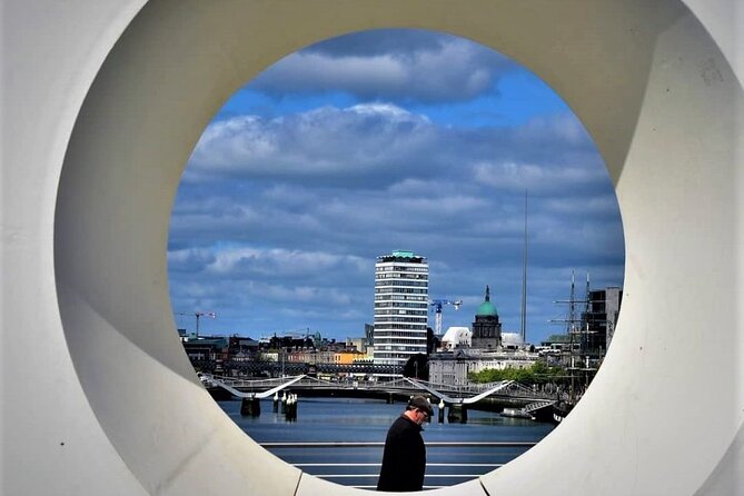 Semi-Private (8people max) 2.5 Hr Dublin Walking Tour - Temple Bar beyond the pubs and music