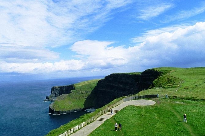 Shore Excursion Cliffs of Moher explorer tour, Wild Atlantic Way from Galway - Fanore and the golden slope