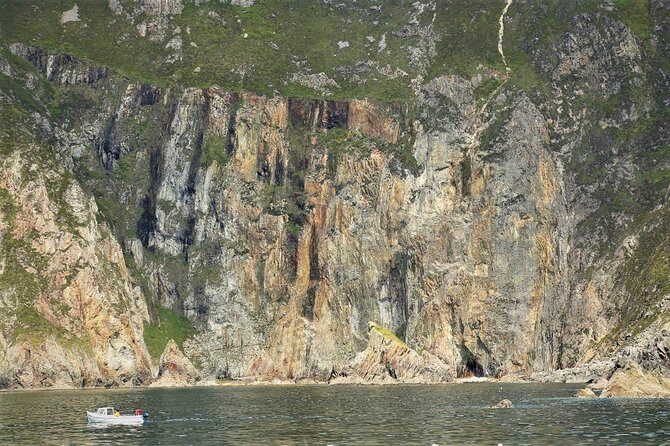 Slieve League cliffs cruise. Donegal. Guided. 1 ¾ hours. - What the boat is like for comfort