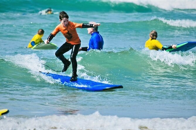 Sligo surfing. Sligo. Guided. 2½ hours - Arriving at Strandhill Beach for your Sligo surf lesson