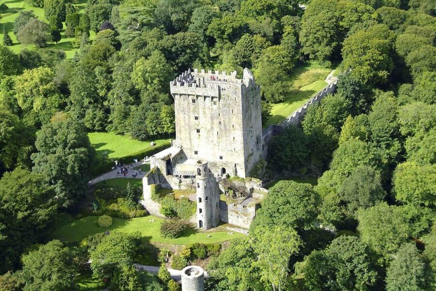 South Western Ireland: 4 Days from Galway to Kerry - Food, drinks, and extra costs