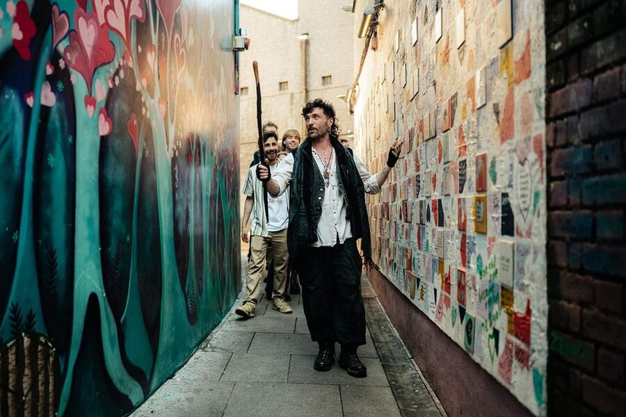 Street Art Walking Tour - Abbey Court Hostel and art in everyday places