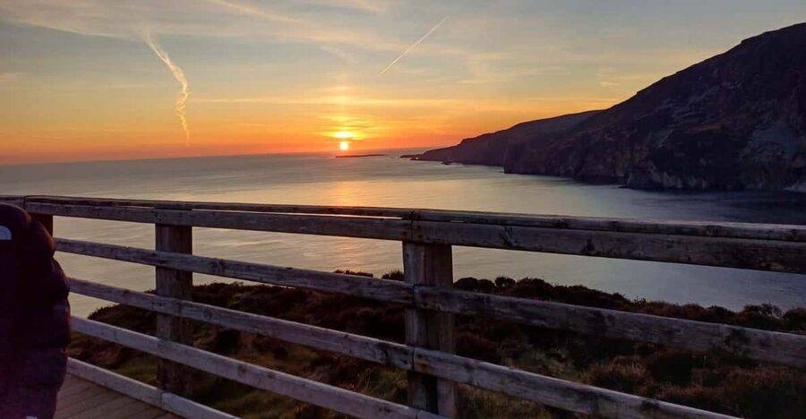 Teresa's slieve league tour - Starting at the Slieve League Visitor Centre