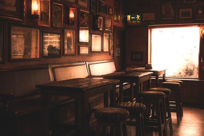 The Black Experience Pub Tour - Trinity College and the first stretch of the walk