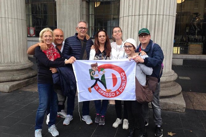 Tour a piedi di Dublino in Italiano - Starting at Trinity College on College Green