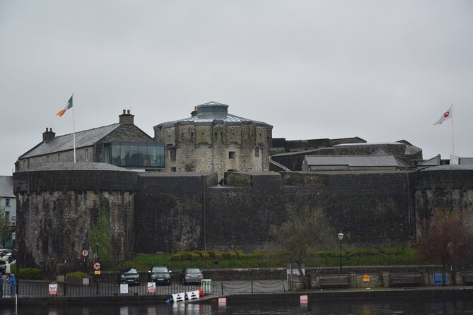 Tullamore Distillery, Athlone and Clonmacnoise from Galway - Clonmacnoise and Early Irish Monastic Ireland
