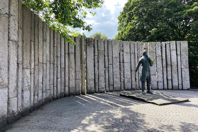Turtle Bunbury's Dublin: A Self-Guided Audio Tour from a Celebrated Author - Political Dublin around Leinster House