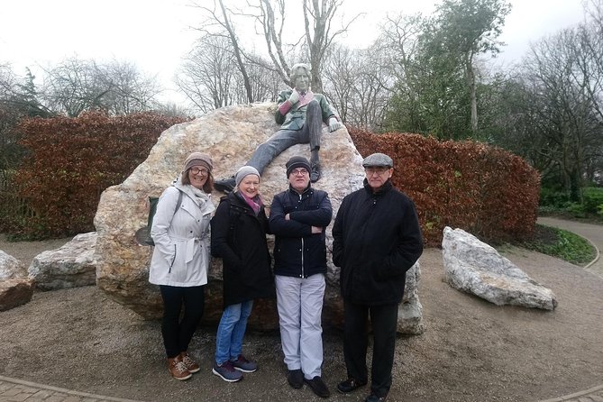 Walking tour in Merrion Square Park with a pint of Guinness Dublin Rogues Tour - A brief look at Ireland’s independence story