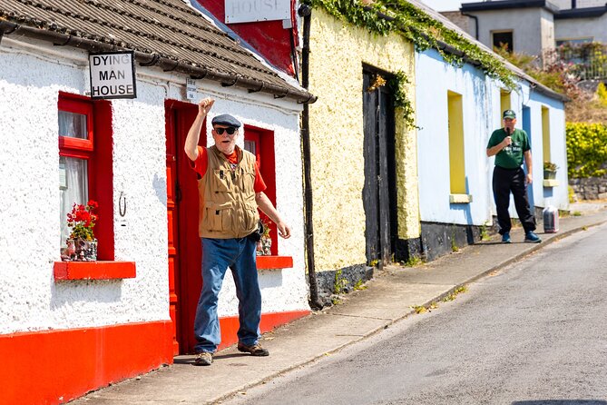 Walking Tour of The Quiet Man Film Locations in Cong - The John Wayne and Maureen O’Hara statue