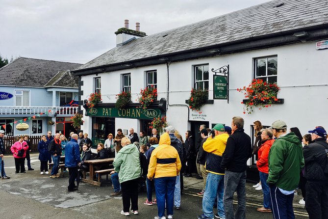 Walking Tour of The Quiet Man Film Locations in Cong - Following the movie locations on foot
