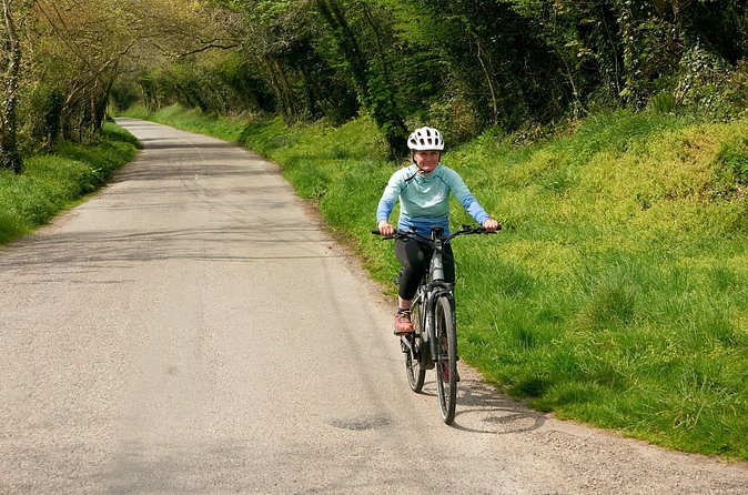 Wild Coast Bike and EBike Tour in Kinsale Cork Ireland - Ballinspittle for tea, coffee, or a soft drink